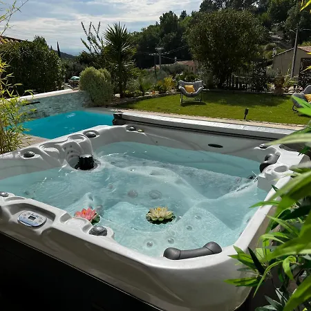 Bed & Breakfast Romantique Le Temps D'un Instant Loveroom Hammam Jacuzzi Piscine