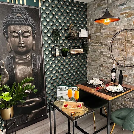 Bed & Breakfast Romantique Le Temps D'un Instant Loveroom Hammam Jacuzzi Piscine Villeneuve (Alpes-de-Haute-Provence)