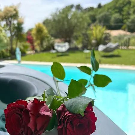 Panzió Romantique Le Temps D'un Instant Loveroom Hammam Jacuzzi Piscine Villeneuve