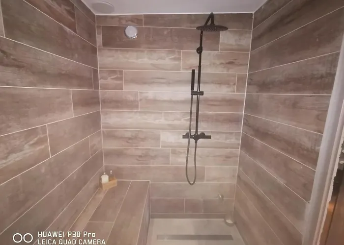 Romantique Le Temps D'un Instant Loveroom Hammam Jacuzzi Piscine Bed & Breakfast Villeneuve (Alpes-de-Haute-Provence)