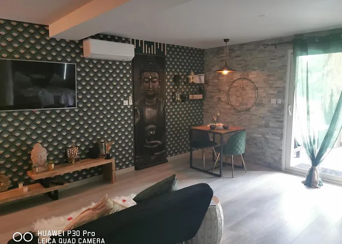 Romantique Le Temps D'un Instant Loveroom Hammam Jacuzzi Piscine Bed & Breakfast Villeneuve (Alpes-de-Haute-Provence)