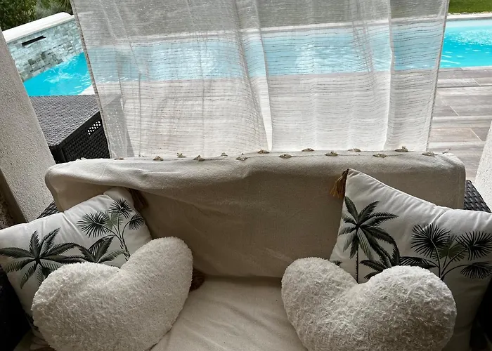 Romantique Le Temps D'un Instant Loveroom Hammam Jacuzzi Piscine Bed & Breakfast Villeneuve (Alpes-de-Haute-Provence)