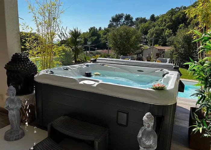 Bed & Breakfast Romantique Le Temps D'un Instant Loveroom Hammam Jacuzzi Piscine 4*